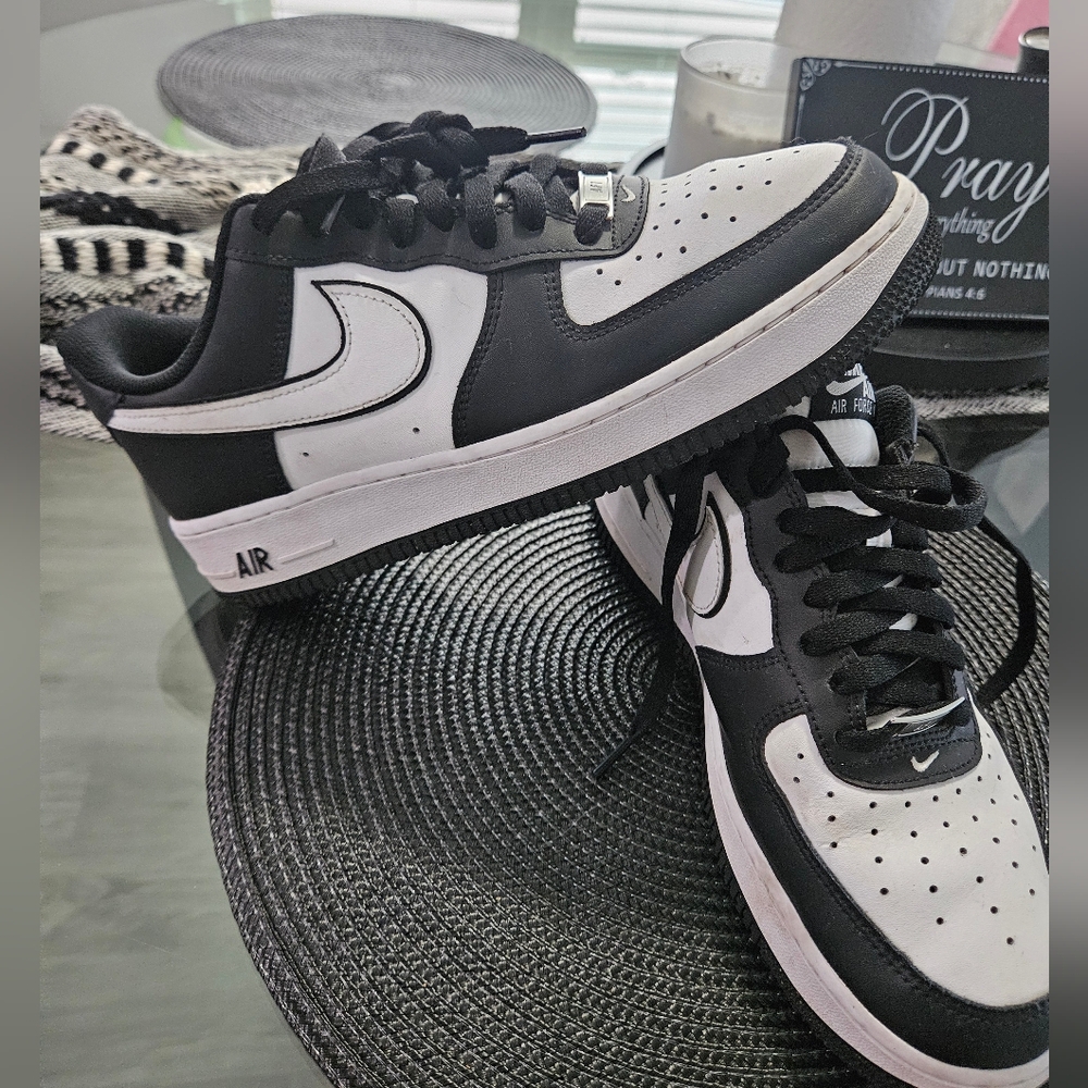 Nike Air Force 1 Panda